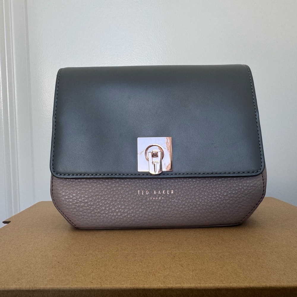🔴Crossbody Ted baker bag🔴 SOLD